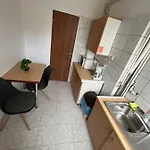 Apartment 2 camere Centru Piata 700